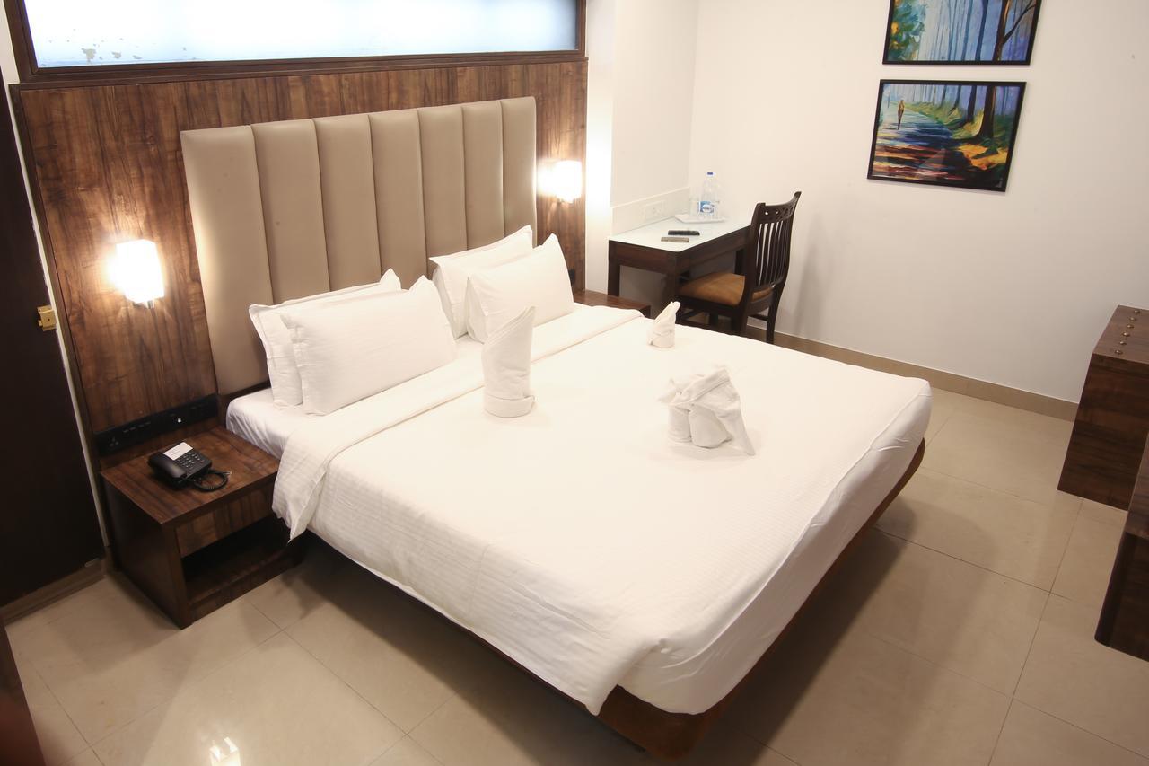 Golden Chariot The Boutique Hotel Βομβάη Εξωτερικό φωτογραφία