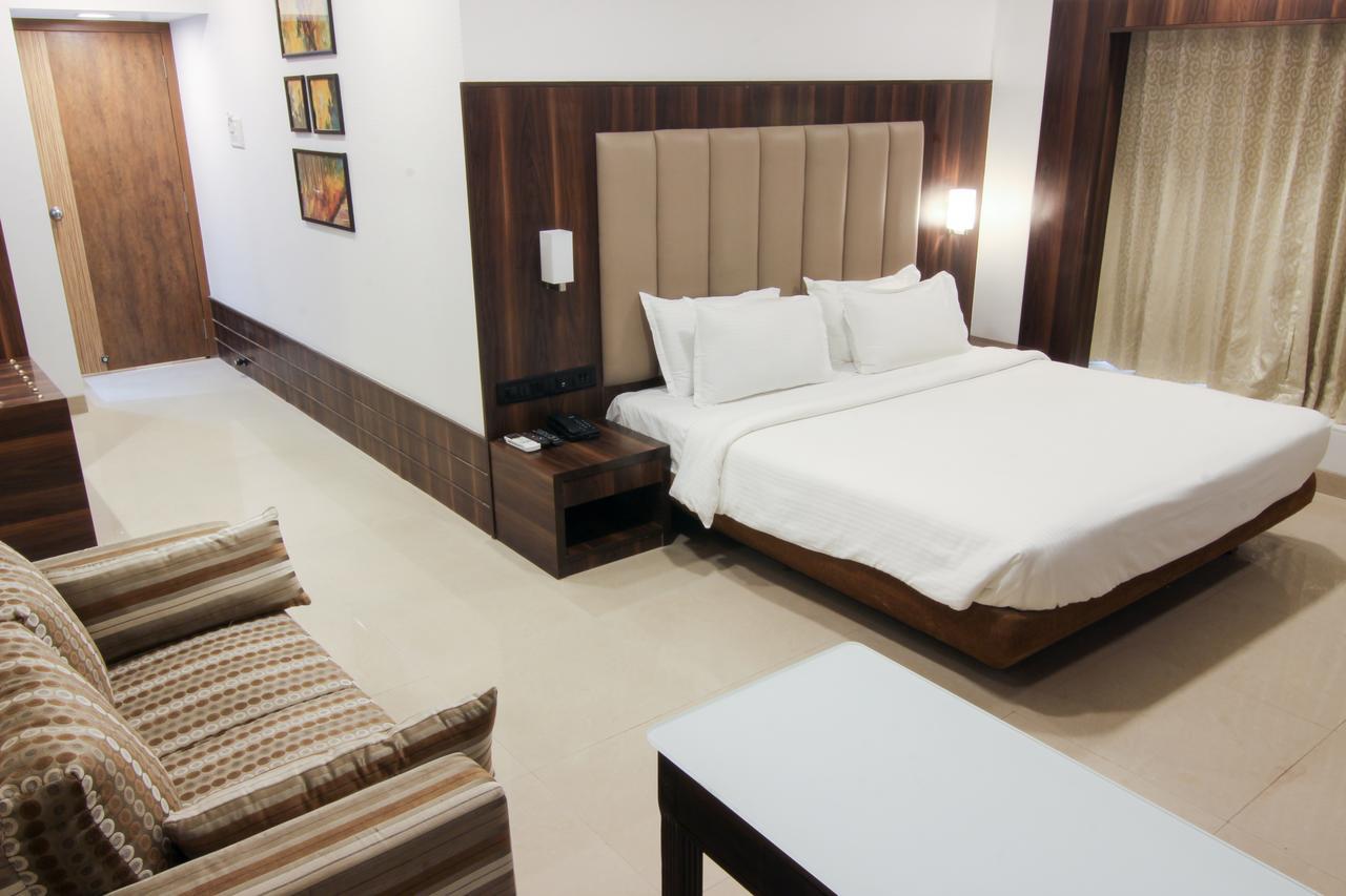 Golden Chariot The Boutique Hotel Βομβάη Εξωτερικό φωτογραφία